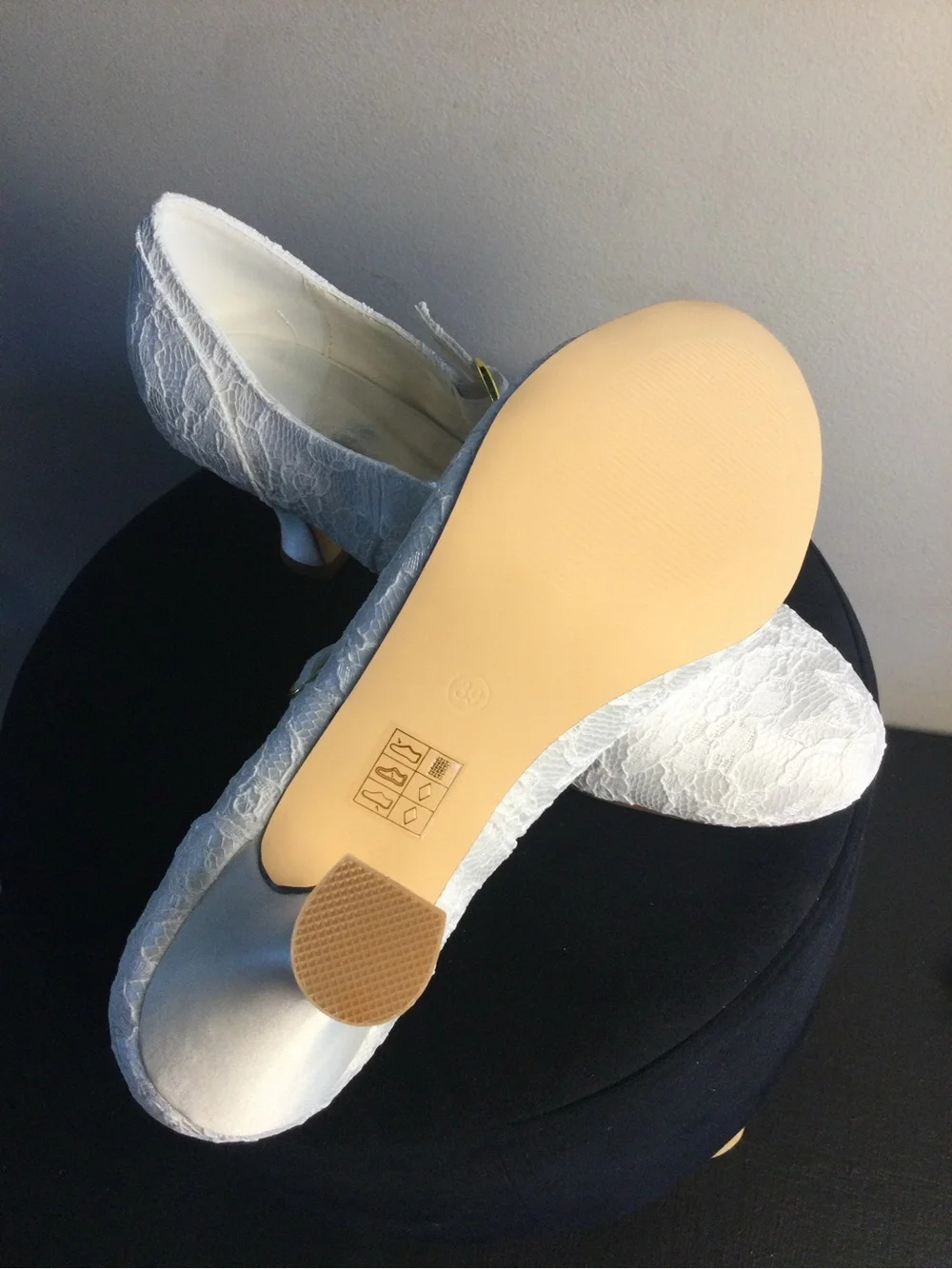 JiaJia elegant white
